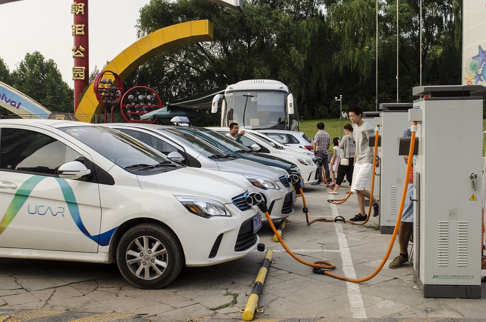 Китай вирішив нав'язати світу власні стандарти електротранспорту
