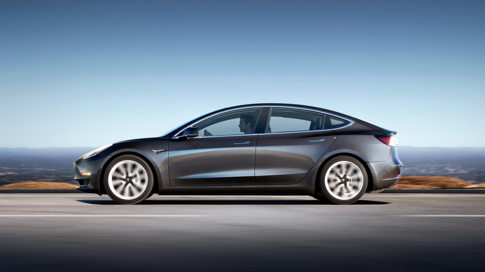 У Tesla пояснили причини  затримки виробництва Model 3