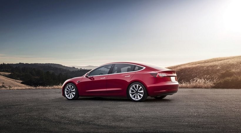 Tesla Model 3 за якістю зборки не поступається Audi, BMW і Mercedes