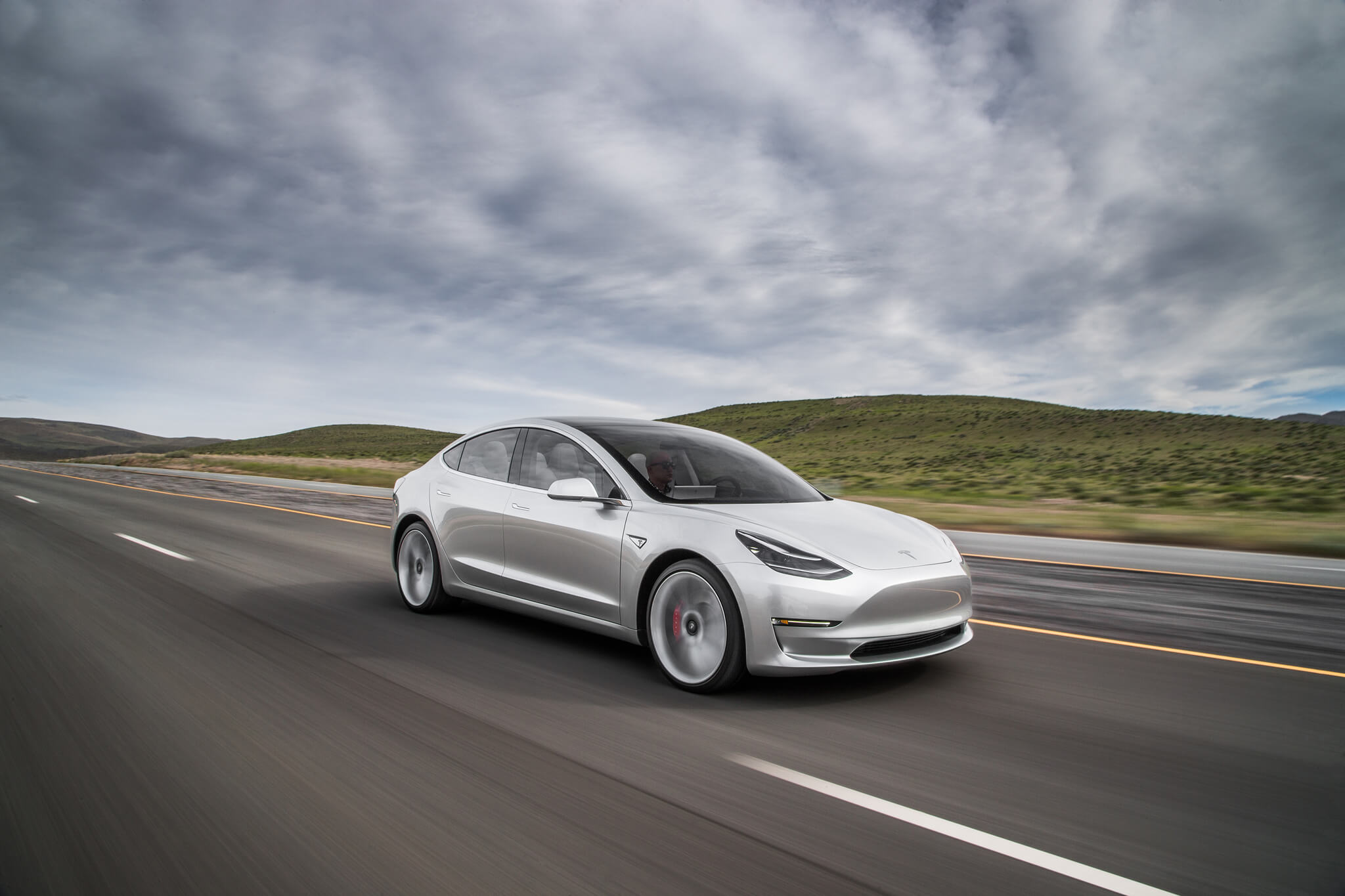 Tesla Model 3: усе, що відомо на сьогодні
