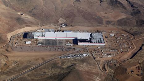 Плани Tesla: ще дві-три Gigafactory в США