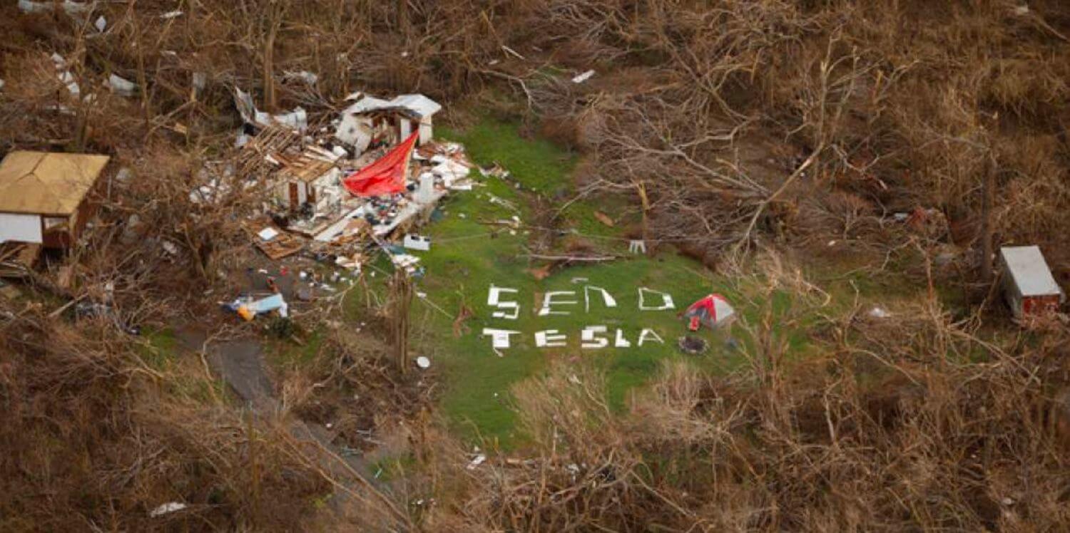 Tesla активно допомагає потерпілим від ураганів