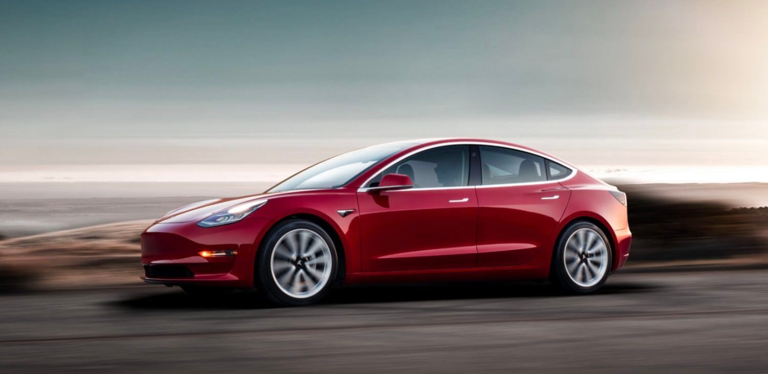 Характеристики Tesla Model 3: в реальності більше, ніж за паспортом