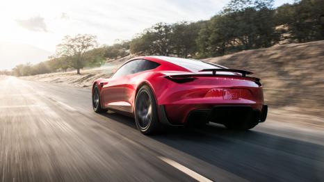 Tesla несподівано представила новий Roadster