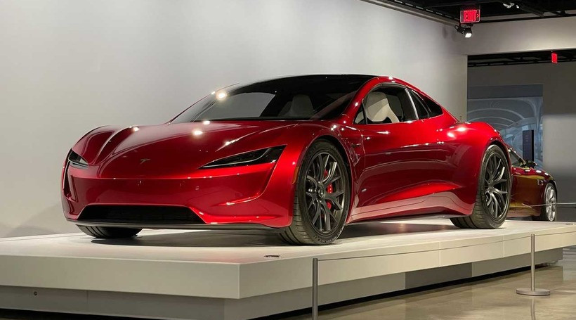 1,1 с до 96 км/год: Tesla підтвердила динаміку моделі Roadster