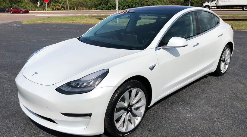 Tesla відзвітувала про рекордний прибуток
